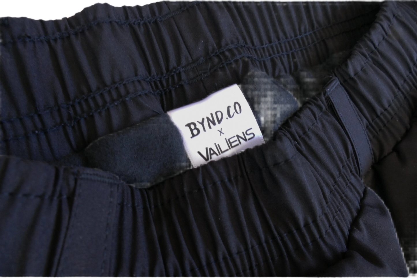 Bynd x Vailiens Snowpants- Black